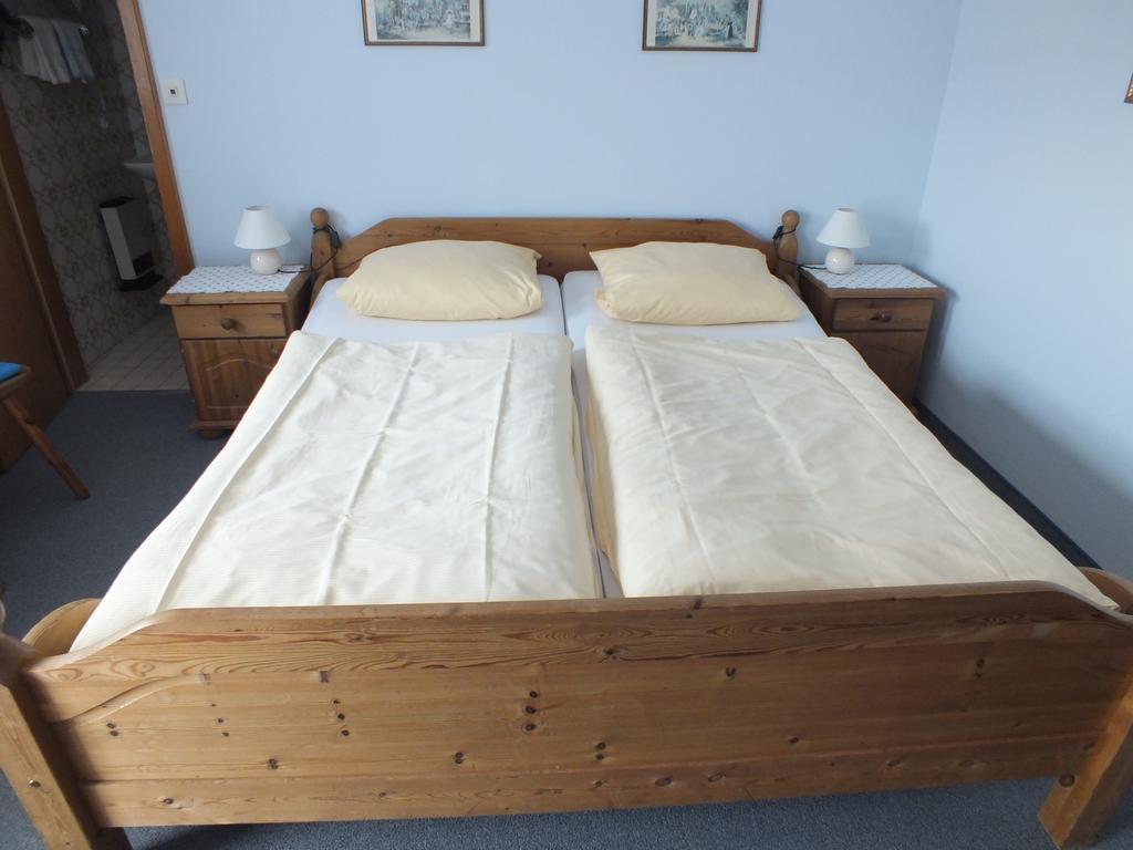 Pension Blauer Gamsbock Kiefersfelden Kamer foto